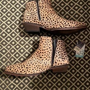 Roper Leopard Print Ankle Boots 9